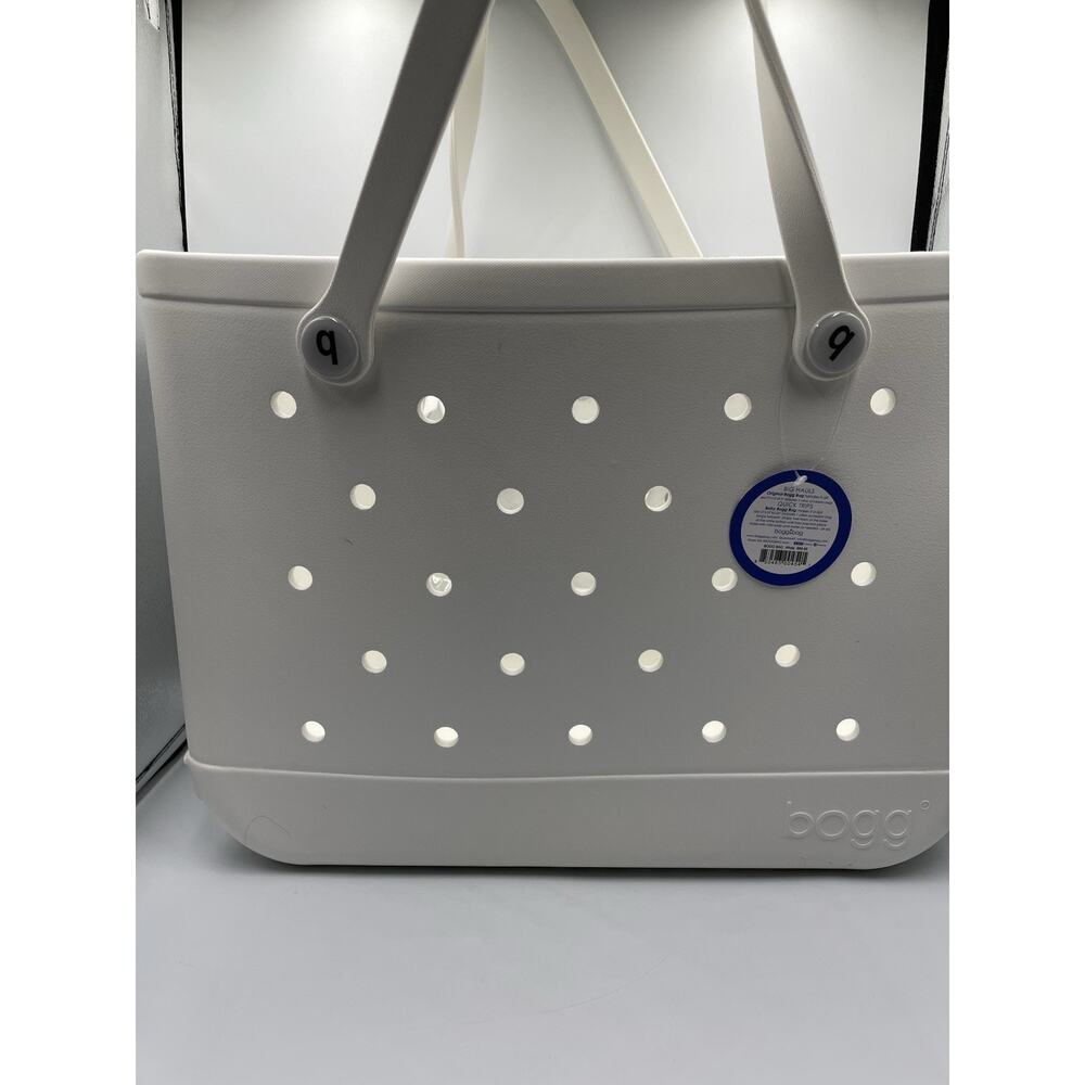 NWT SPECIAL EDITION ICE SHIMMER BABY BOGG. New Color!!!